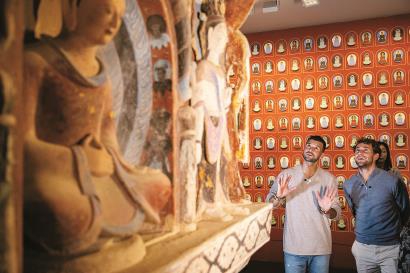 两端都展示 两端都展示