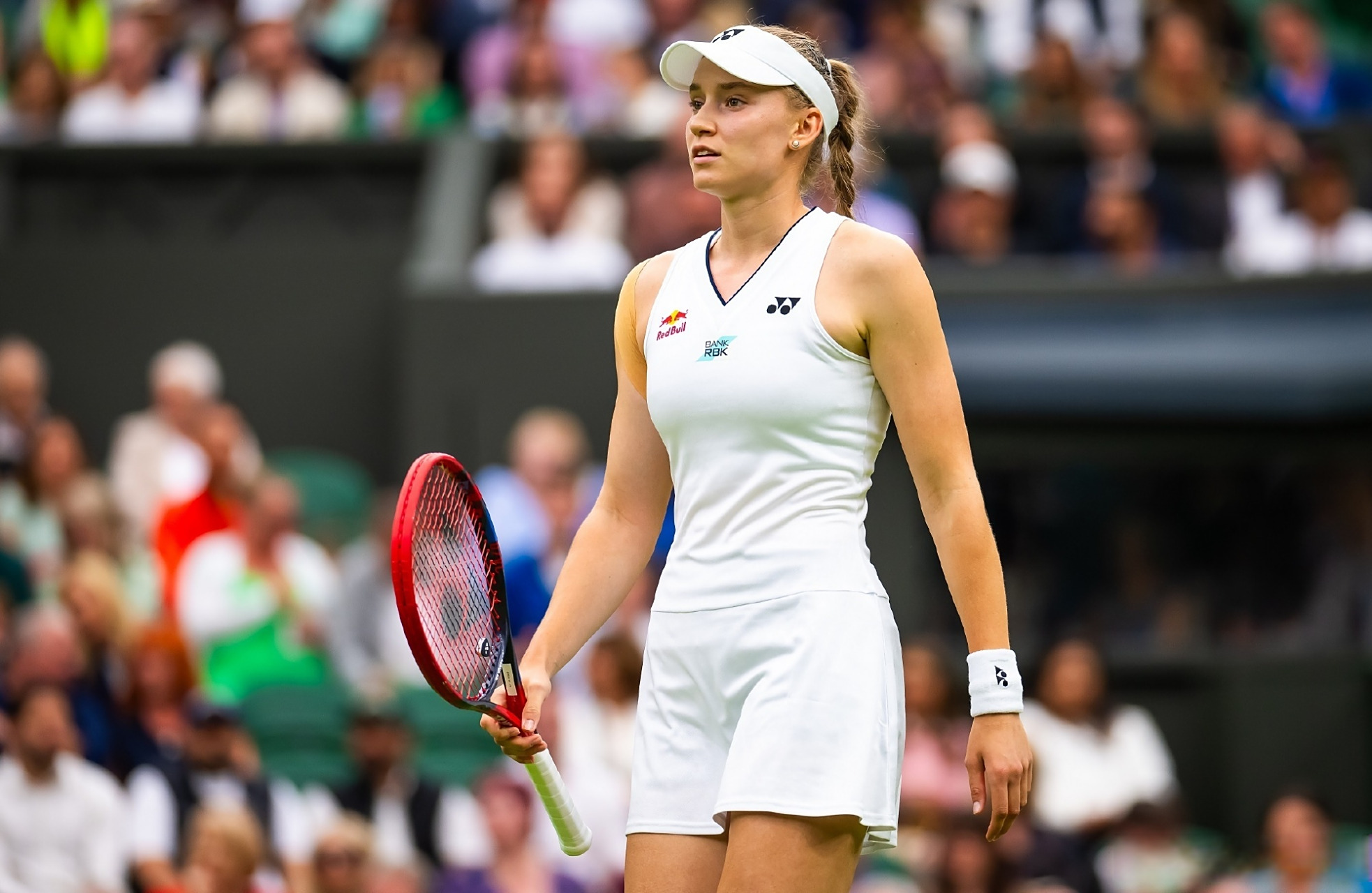 从他在中场 从他在中场